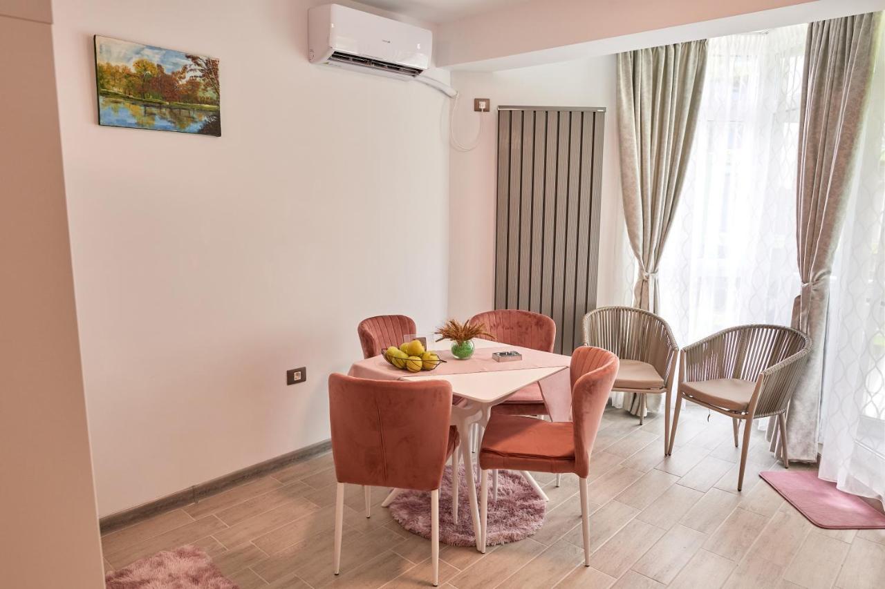 Sun Fantasea Apartment Spa N Pool Beach Resort Năvodari Exteriör bild